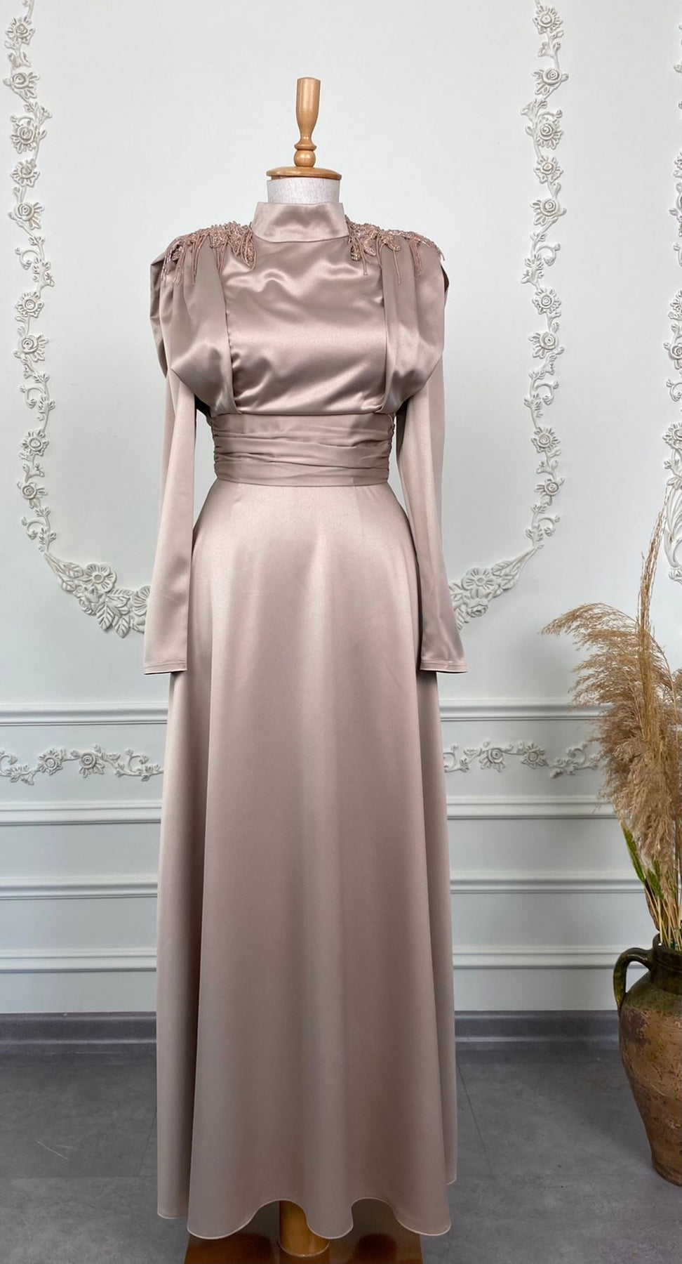 Barlin Satin Dress – Ghlam